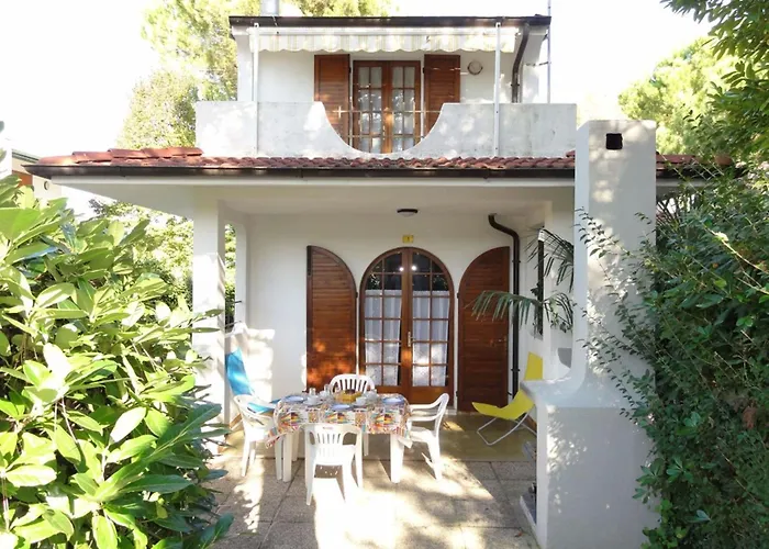 Villa Terraced House With Private Garden In Bibione