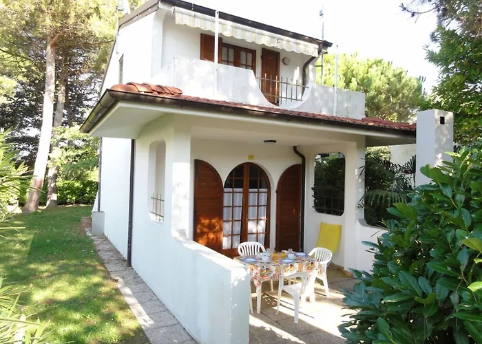 Terraced House With Private Garden In * Bibione
